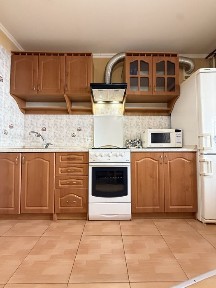 Оренда 1-кімнатної квартири 55м2 у Вишневому, вул. Машинобудівників, 4 поверх