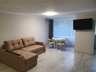 Київ, Виноградний пров., 6