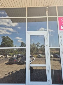 Фасадне приміщення з окремим входом м. Чернігівська під магазин, лабораторію, склад БЦ БЕАРС