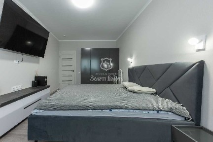 Продажа 3-комнатной квартиры 93.1 м², Урловская ул., 30