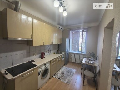 Продаж 1к квартири 21 кв. м на вул. Базаліївська 1 • ID 34639680