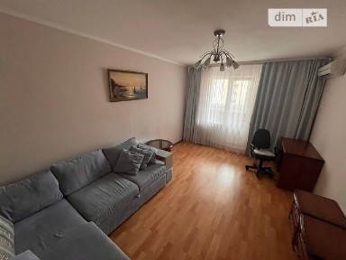 Урлівська вулиця, 38А, мікрорайон Позняки, район Дарницький, Київ, вул. Урлівська 38А • ID 34639393