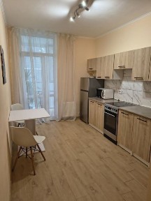 Миколи Гулака вулиця, Київ, метро Мінська, вул. Миколи Гулака 4 • ID 34640459