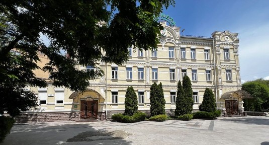 Будівля офісна Оренда 1000м2 Поділ, з ремонтом