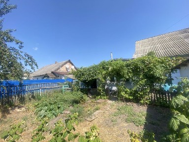 Продаж частини будинку Піонерська