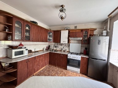 Продаж квартири вул. Вовчинецька Залізничний вокзал, центр міста.