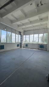 Виробничі та складські приміщення