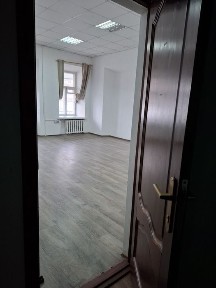 Оренда ком приміщ 2-й п. 50 кв м 3 хв 