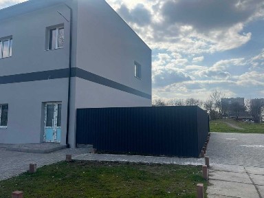 продаж комерційної нерухомості