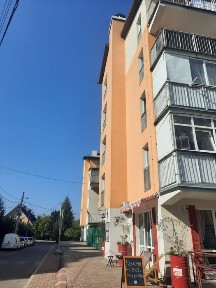 Продаж квартири. Вул. Роксоляни