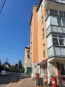 Продаж квартири. Вул. Роксоляни