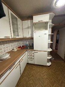 Продаж 3-кім Автозаводська 93/Вишгородська цегляний з газом