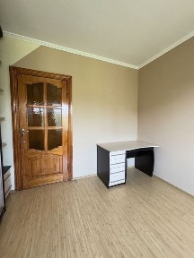 Продаю 2-кімнатну квартиру на Північному