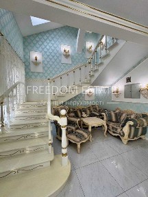 220тыс. $ ПРОДАЖА / Квартира в центре Харькова 200 м2 Сумская