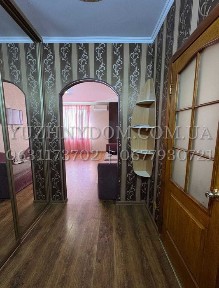 Продам 1-о кімнатну квартиру по вул. Приморська