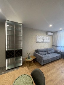 Аренда 2-комнатной квартиры 70 м², Александра Олеся ул., 7