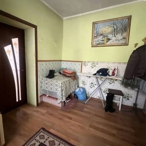 Продається затишний будинок 15 км від Ужгороду