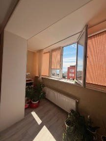 Продам в Монолите 2 комнатную со студией квартиру