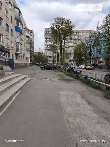 Оренда комерційного приміщення з окремим входом