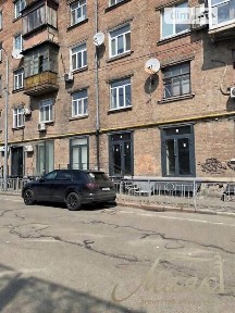 Здається комерційне приміщення на вул. Межигірська 56, площа 80 кв. м • ID 34156431