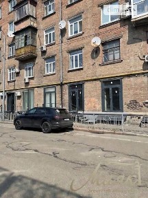 Здається комерційне приміщення на вул. Межигірська 56, площа 80 кв. м • ID 34156431