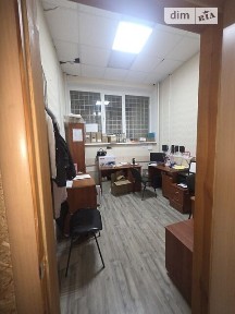 Здається комерційне приміщення на вул. Клінічна 6, площа 36 кв. м • ID 34140543