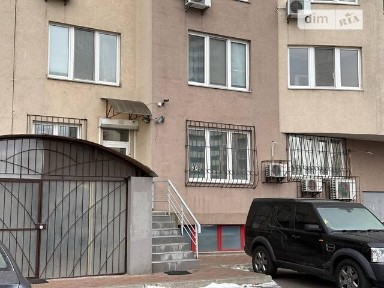 Здається комерційне приміщення на вул. Василя Касіяна, площа 200.6 кв. м • ID 34096223