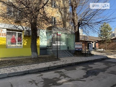 Здається комерційне приміщення на вул. Замостянська, площа 30 кв. м • ID 34028697