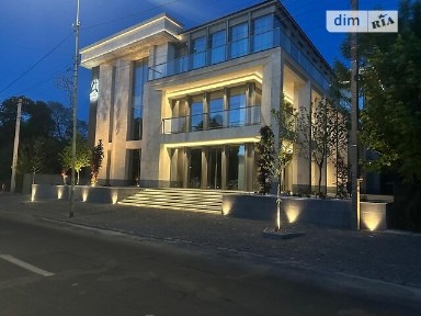 Митна вулиця, район Центр, Ужгород, вул. Митна 15, площа 170 кв. м • ID 33908356