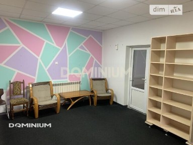 Здається комерційне приміщення на вул. Базарна, площа 16 кв. м • ID 33849592