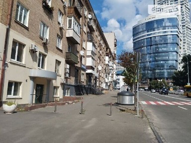 Здається комерційне приміщення на вул. Мечникова 11, площа 182 кв. м • ID 33837098