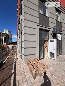 Здається комерційне приміщення на вул. Університетська 1Л, площа 15.7 кв. м • ID 33655360