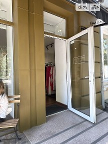 Здається комерційне приміщення на пл. Соборна 4, площа 50 кв. м • ID 33410050