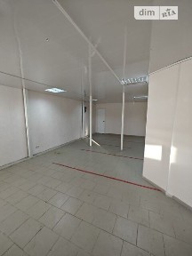 Здається комерційне приміщення на вул. Торговиця, площа 46 кв. м • ID 33082169