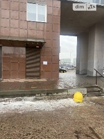 Здається комерційне приміщення на вул. Юрія Шумського 5, площа 15.5 кв. м • ID 32564818