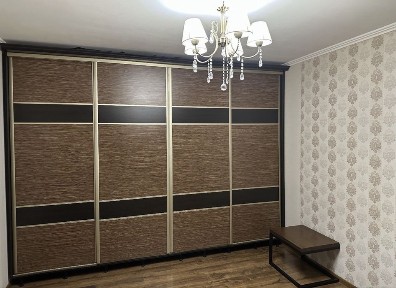 Продаж квартири напроти Токіо