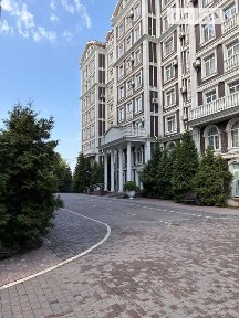 Київ, Дмитра Луценка 14А • ID 34641563