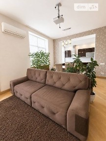 Дмитрівська вулиця, 66А, мікрорайон Солдатська Слобідка, район Шевченківський, Київ, метро Лук'янівська, вул. Дмитрівська 66А • ID 34641330