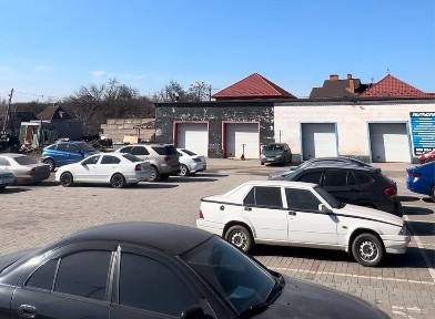 Продам автостоянку с боксам в центре города