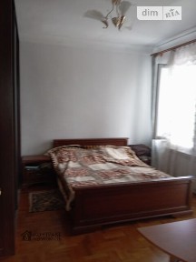 Продаж 3 поверхового будинку 270 кв. м, 7 кімнат, на пров. Кедровий 16 • ID 34643869