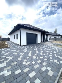 Продаж 1 поверхового будинку з гаражем і ділянкою на 7 соток, 130 кв. м, 2 кімнати, на вул. Б. Хмельницького • ID 34641297