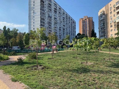 Продаж 3 к квартири Русанівка