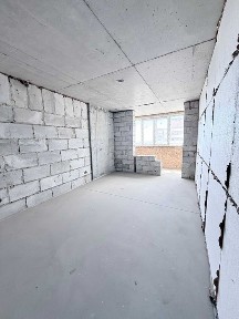 Пропонується простора 3-кімнатна квартира площею 107 м²