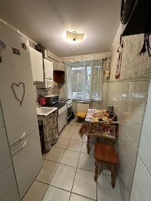 Продам 2-х комнатную квартиру в центре Авангарда