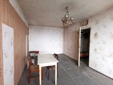Продам 2 кімнатну квартиру, Оболонський район, масив Куренівка, вул. Автозаводська, 41.