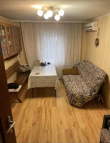 Продам жилой дом ( часть дома) с капитальным ремонтом гДергачи.