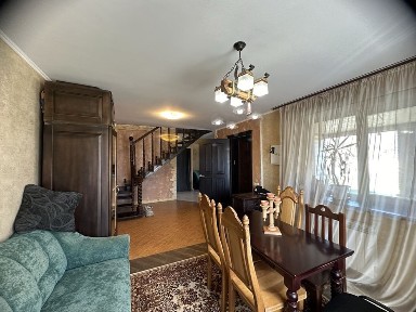 Будинок на Роменській