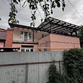 Продається просторий будинок в самому центрі м. Мукачево