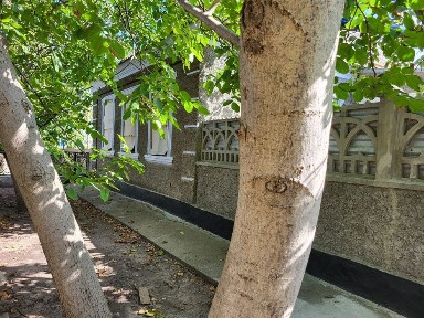Продаю дом на две семьи. Работаем по програме.