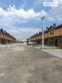 Продаж 2 поверхового таунхауса з ділянкою на 1.1 сотки, 90 кв. м, 3 кімнати, на пров. Світлий • ID 34623788